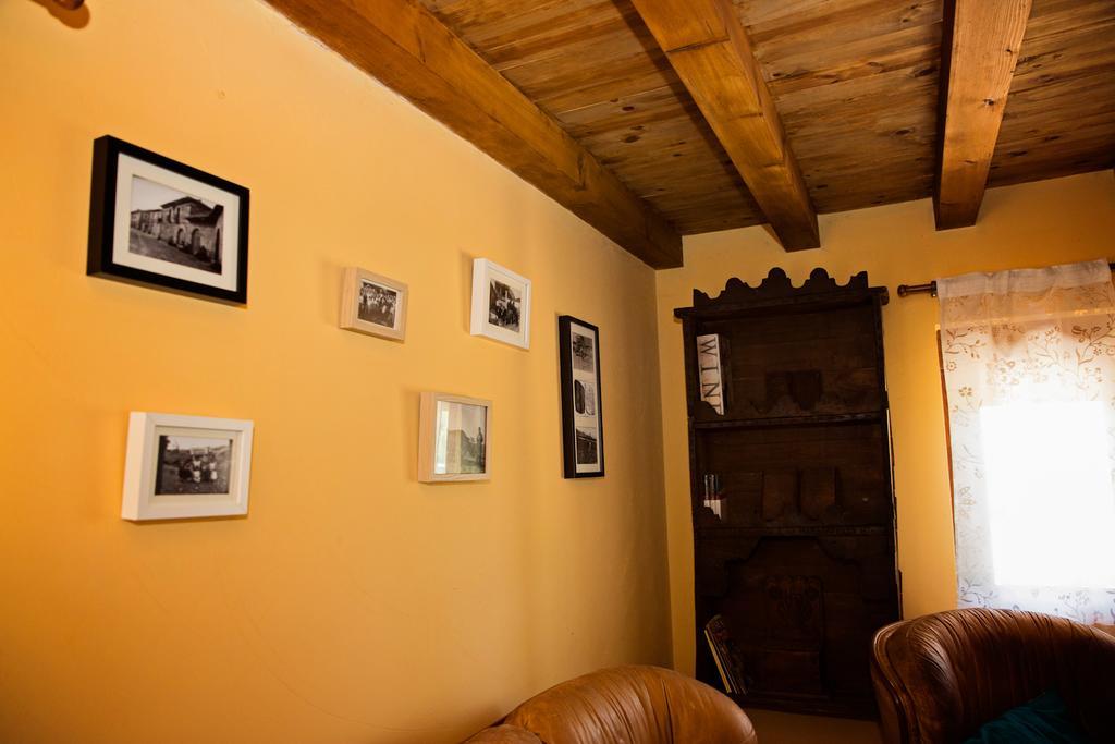 Apartamentos turísticos LAS CARBALLEDAS Rabanal del Camino Exterior foto